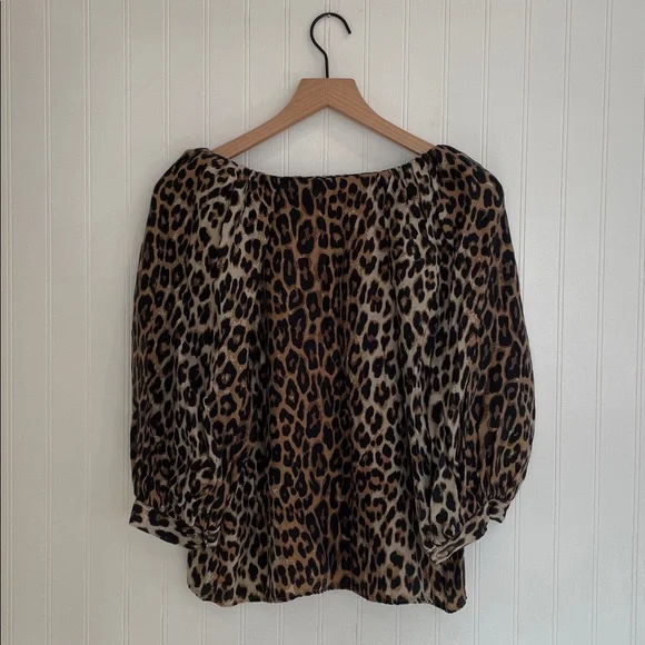 H&M Leopard Print V-Neck Button Down Elbow Length Puff Sleeve Blouse Boho Size M - Picture 4 of 10